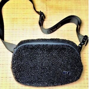 LOLË Sherpa Crossbody Fanny Bag